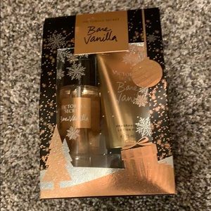 VS gift set in Bare Vanilla